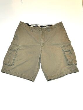 VTG Izod Chino Cargo Shorts Olive Green 100% Cotton 6 Pocketss Men’s 38 10” EUC